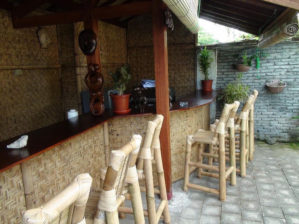 Villa Yukie Senggigi Montongbuwoh Exterior photo