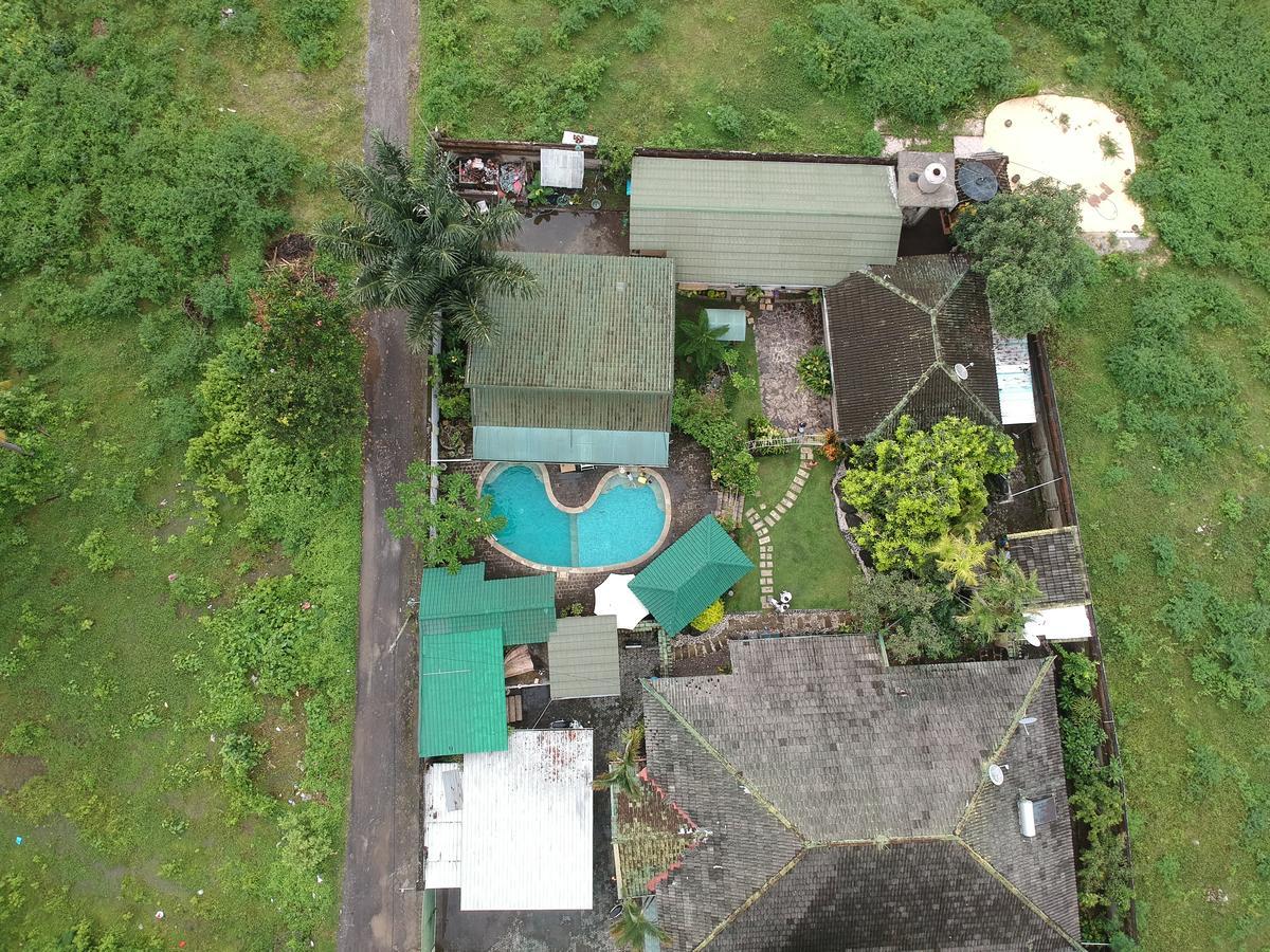 Villa Yukie Senggigi Montongbuwoh Exterior photo